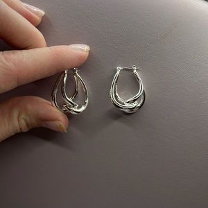 MADEWELL vintage knot hoop earrings